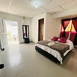 LA Perla Sabanera CTG