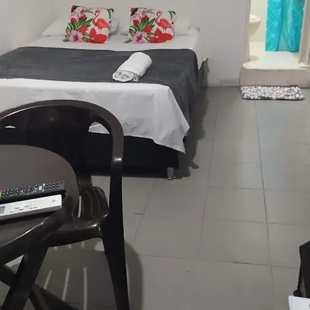 Urbanizacion Buenavista - Av Crisanto Luque 3*