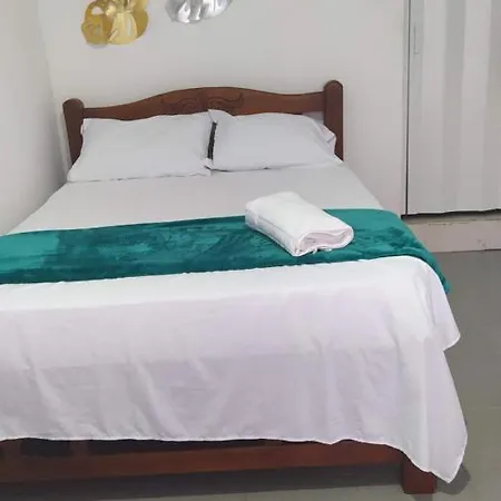 Guest house Urbanizacion Buenavista - Av Crisanto Luque